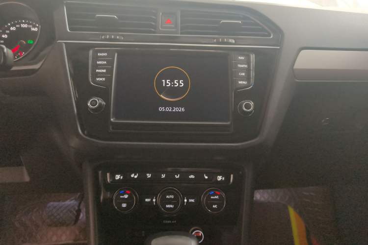 Used Volkswagen Tiguan L 2018 330TSI Automatic Two-Wheel Drive Luxury Edition