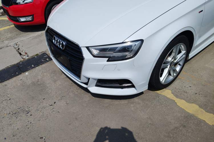 Used Audi A3 2019 Limousine 35 TFSI Fashion Edition China V standard
