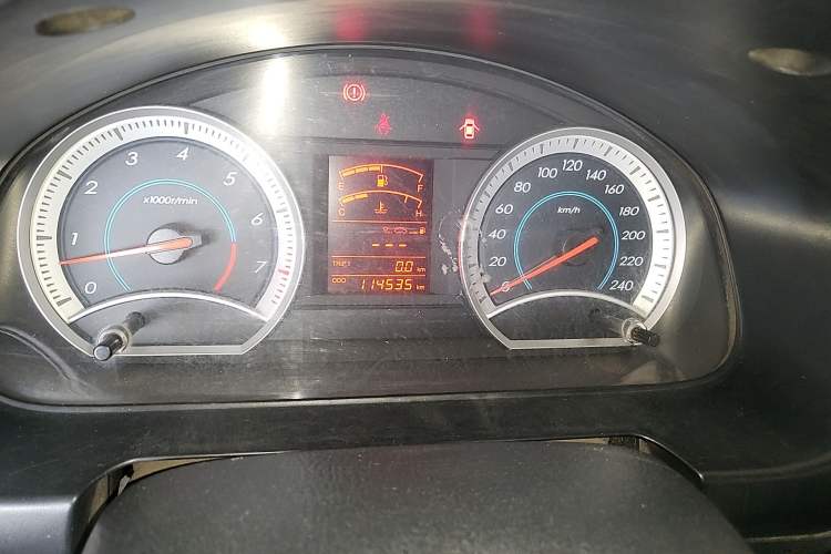 Used Bestune B50 2012 1.6L Manual Limited Edition Odometer Close Up