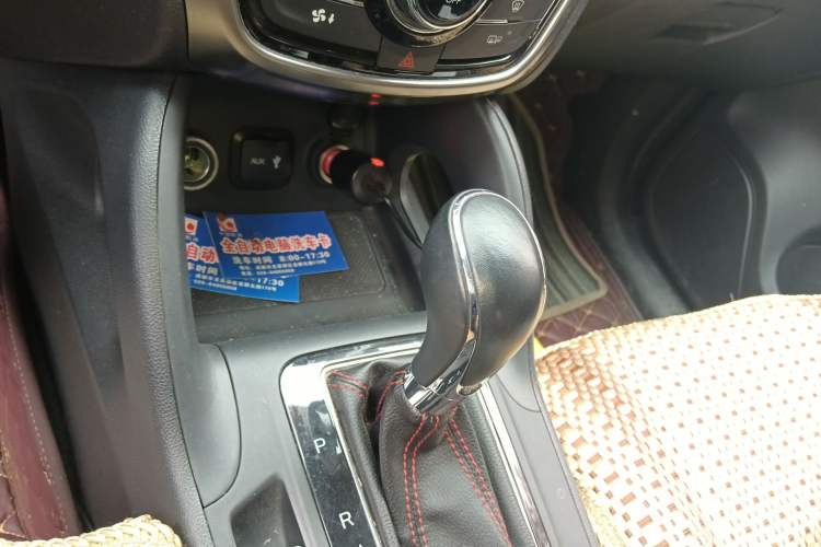 Used CHANGAN CS75 2016 1.8T Automatic Elite Model China V Standard
