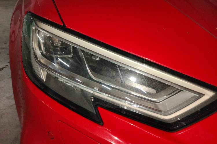 Used Audi A3 2019 Sportback 35 TFSI Sporty Version National V
