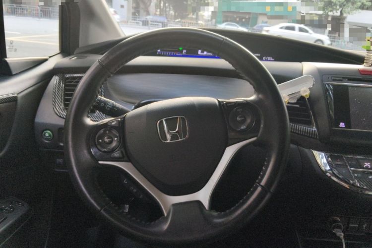 Used Honda Jade 2014 1.8L Automatic Comfort Elite Version 5 Seats
