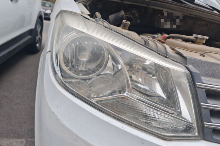 Used Dongfeng Fengon 330 2014 1.5L Manual Utility Version DK15 Right Front Headlight