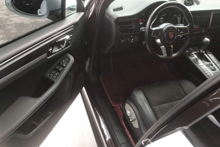 Used Porsche Macan 2021 Macan 2.0T