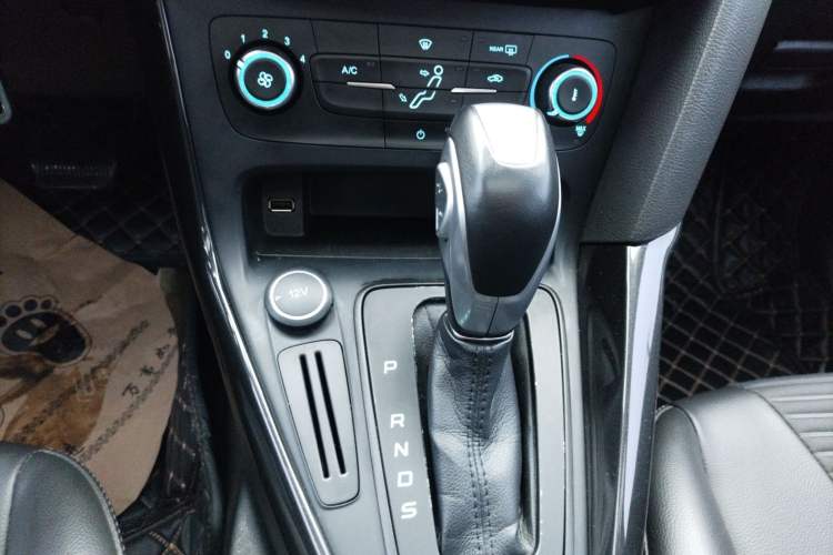 Used Ford Focus 2018 Sedan Classic 1.6L Automatic Trendy SmartDrive Edition