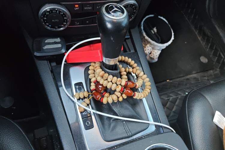 Used Mercedes-Benz GLK-Class 2011 GLK 300 4MATIC Fashion Model Gear Lever