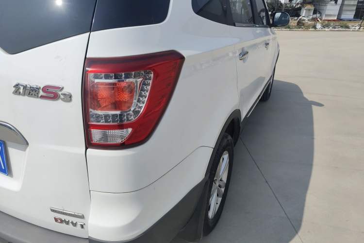 Used HYOSOW S3 2016 1.5L Manual Luxury Edition China IV Emission Standard Right Rear Taillight