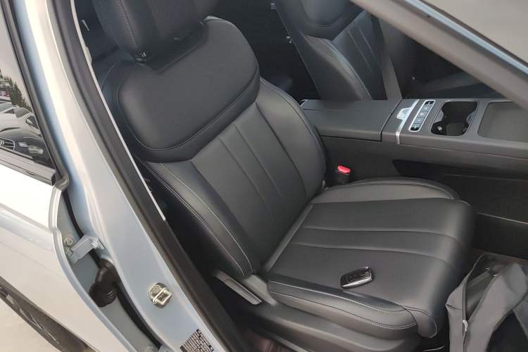 Used Chery Explore 06 C-DM 2024 Luxury Model