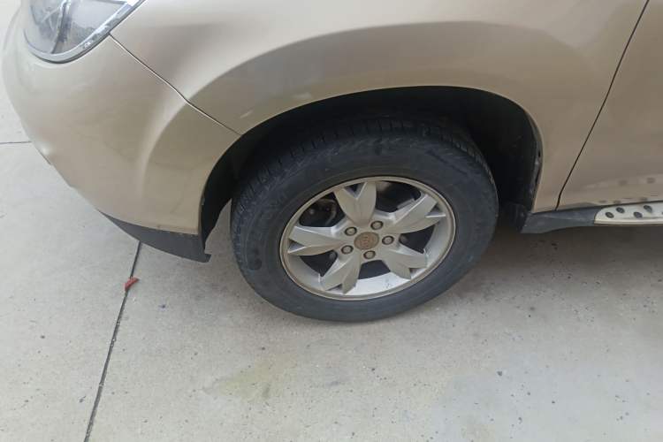 Used BYD S6 2014 2.0L Manual Luxury 5-Seater
