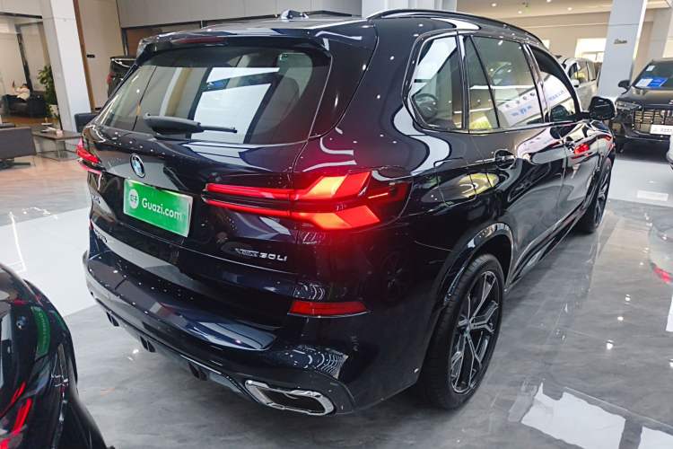 Used BMW X5 2023 xDrive 30Li Luxury M Sport Night Edition Package