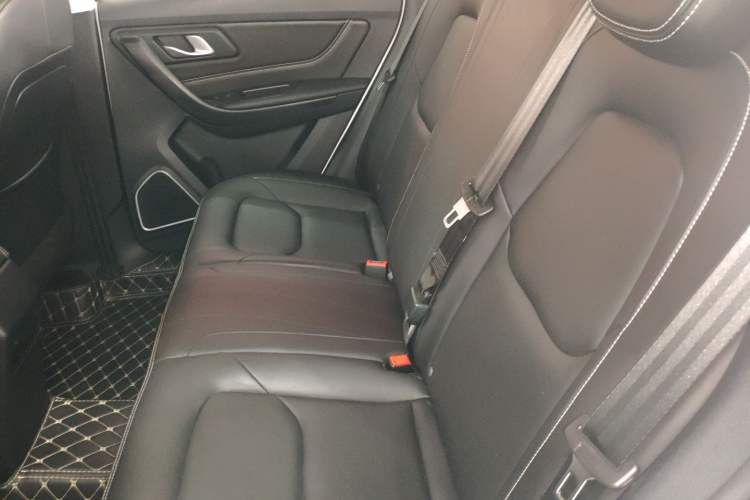 Used Bestune X40 2019 1.6L Automatic Luxury Edition China VI
