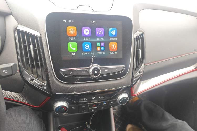 Used Changan CS55 2019 1.5T Manual Colorful Model China VI Standard
