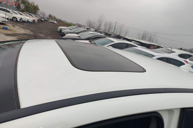 Used Honda Jade 2017 1.8L automatic Comfort version 5 seats