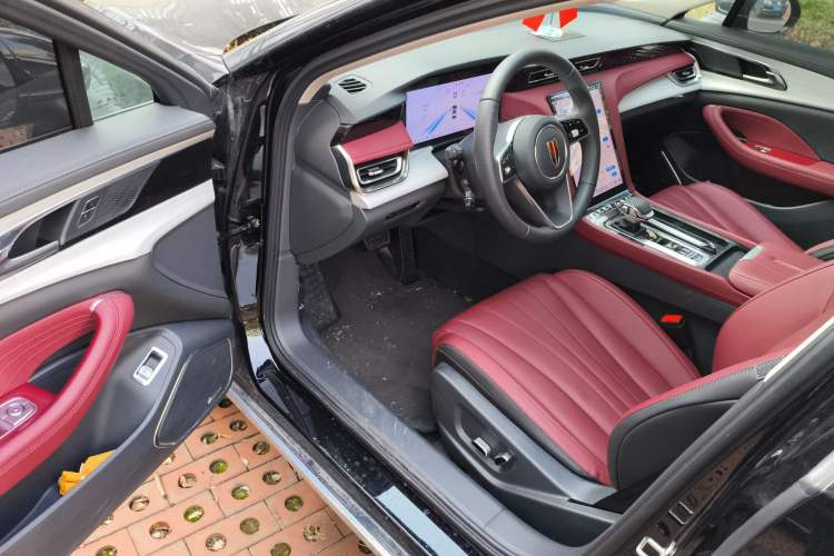 Used Hongqi H5 2025 2.0T Automatic Flagship 500 000th Unit Anniversary Edition