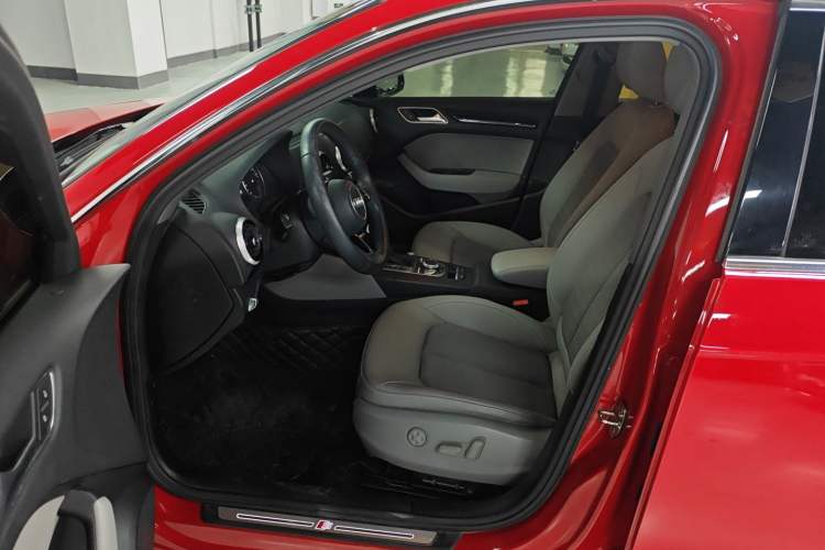 Used Audi A3 2019 Sportback 35 TFSI Fashion Edition China VI Emission Standard
