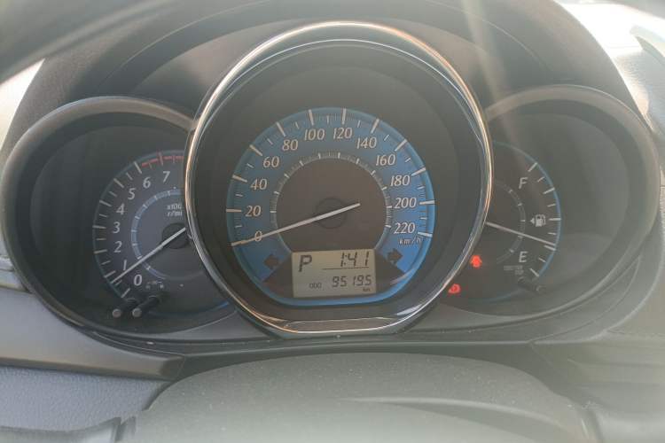 Used Toyota YARiS L Zhi Xuan 2015 1.5E Automatic Charm Edition Instrument Cluster