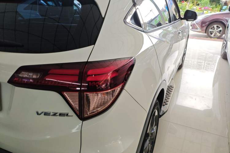 Used Honda Vezel 2017 1.8L CVT Front-Wheel Drive Pioneer Edition Right Rear Taillight