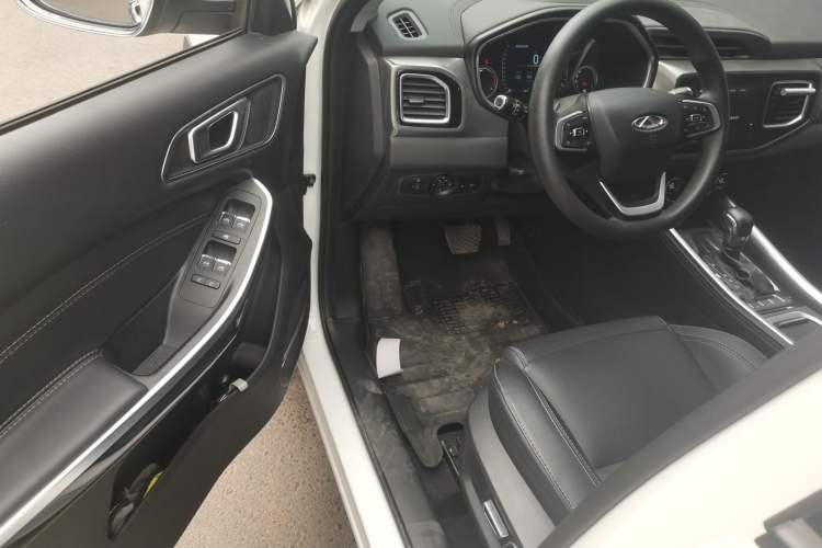 Used Chery Tiggo 8 2018 1.5 TCI Automatic Luxury Model 5 Seats Driver Seat