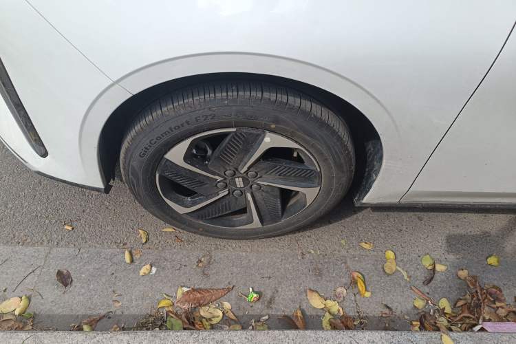 Used Geely Galaxy L6 2025 EM-i 140km Explorer+ Edition