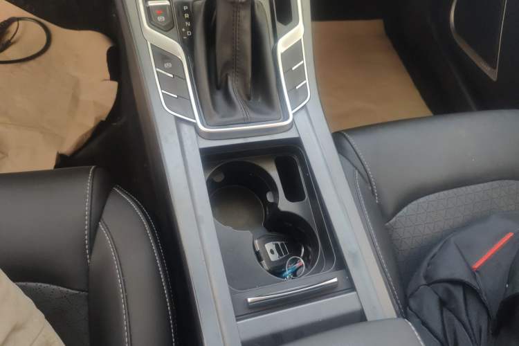 Used Geely Auto Emgrand 2021 UP 1.5L CVT Luxury Model Gear Lever