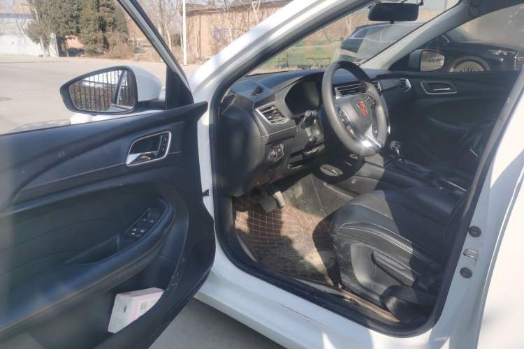 Used Roewe i5 2019 1.5L Automatic 4G Connected Langhao Edition
