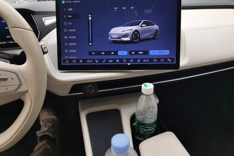 Used Deepal SL03 2022 1.5L 1200 Extended-Range Version Audio And AC Panel