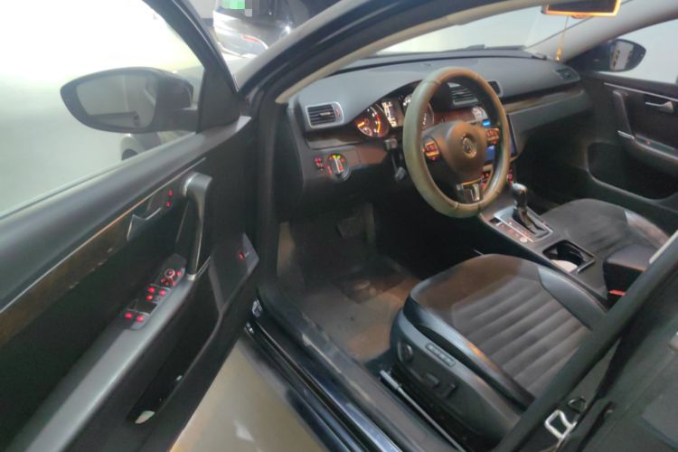 Used Volkswagen Magotan 2012 Travel Edition 2.0 TSI Comfort Version