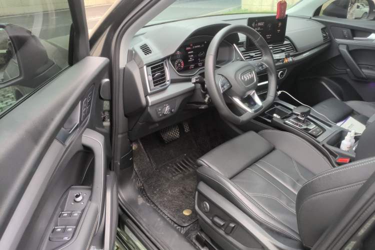 Used Audi Q5L 2021 40 TFSI Fashion Dynamic Model
