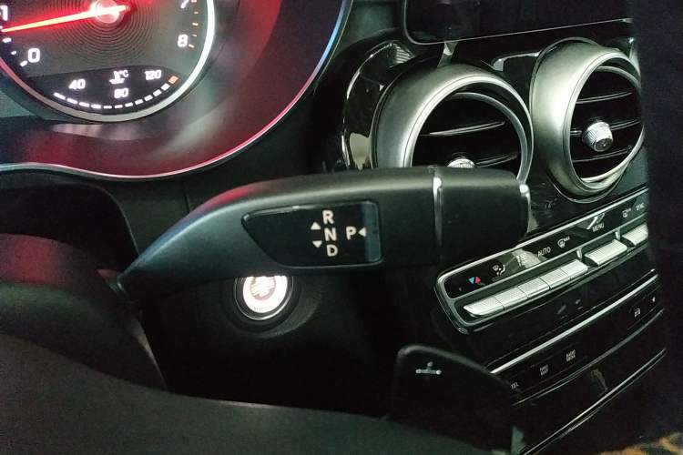 Used Mercedes-Benz GLC 2020 GLC 260 L 4MATIC Dynamic Model