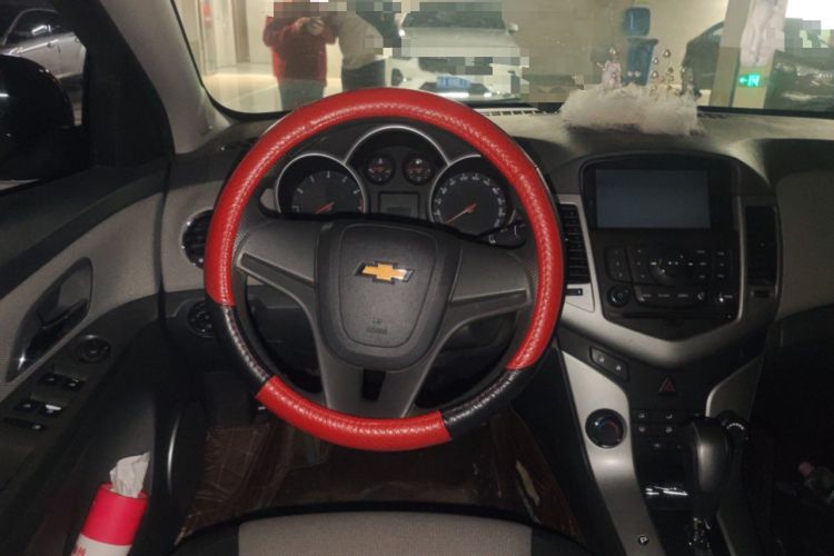 Used Chevrolet Cruze 2013 1.8L SE AT Steering Wheel