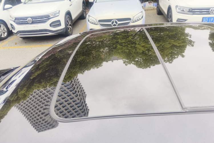 Used Lynk & Co 03 2022 03+ 2.0TD Automatic Wind-Chasing Edition Roof