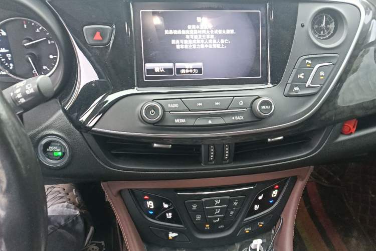 Used Buick Envision 2014 28T Four-Wheel Drive All-Terrain Flagship Edition Audio And AC Panel