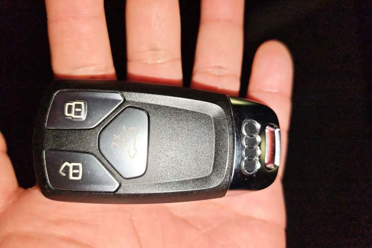 Used Audi A5 2022 Coupe 40 TFSI Fashion Dynamic Model Vehicle Key