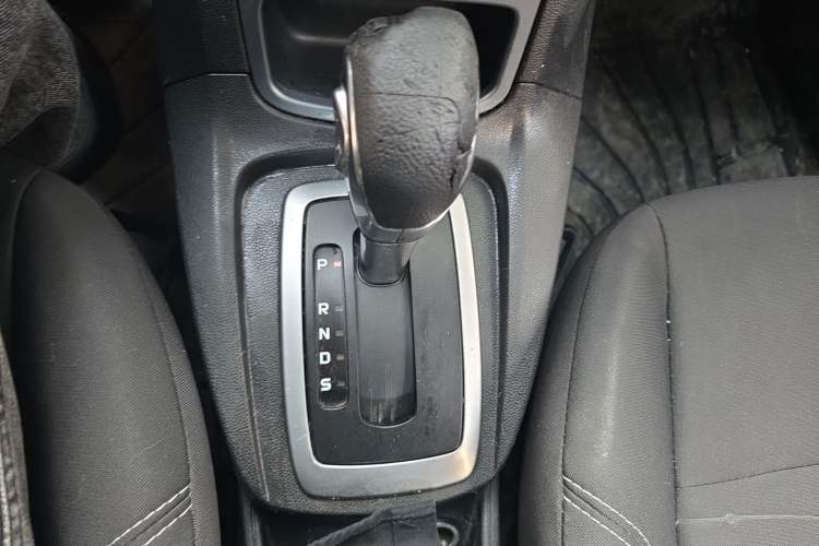 Used Ford Fiesta 2013 Hatchback 1.5L Automatic Fashion Edition
