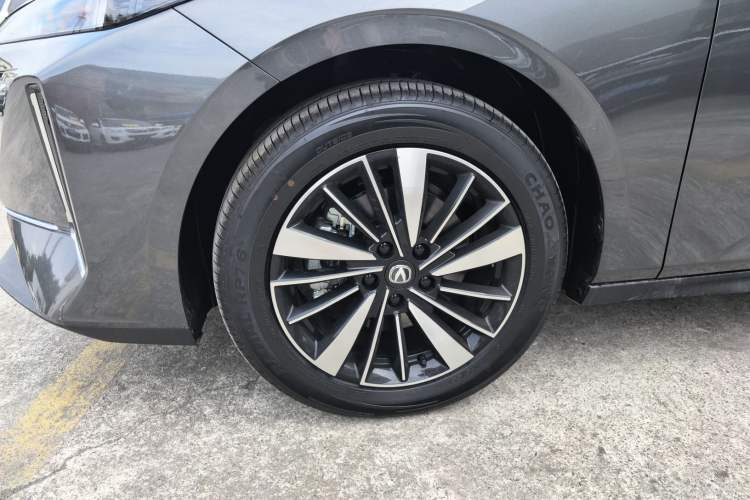 Used Changan Eado PHEV 2025 Smart New Blue Whale 145KM Battleship Edition