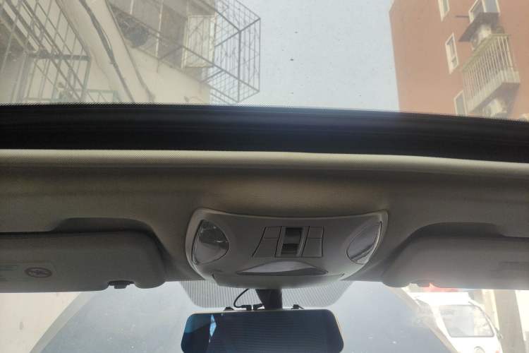 Used GAC Trumpchi GS5 2013 2.0L Automatic Two-Wheel Drive Light Interior Special Edition Headliner