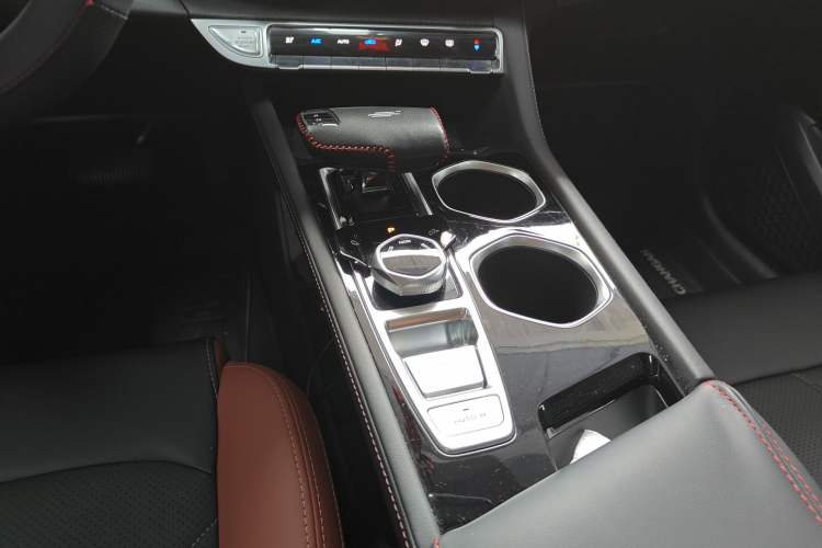 Used CHANGAN Eado 2023 Changan Edition PLUS Blue Whale NE 1.4T GDI DCT Prestige Version