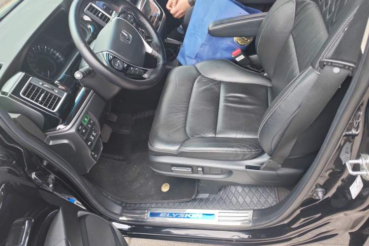 Used Honda Elysion 2019 2.0L Hybrid Luxury Edition
