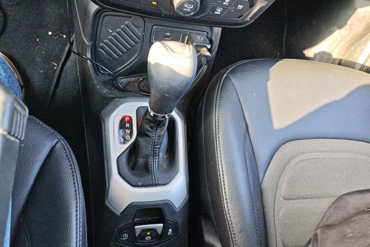 Used Jeep Renegade 2019 220T Automatic Leading Edition