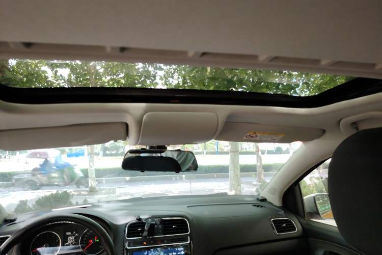 Used Volkswagen Polo 2018 1.5L Cross Polo Automatic