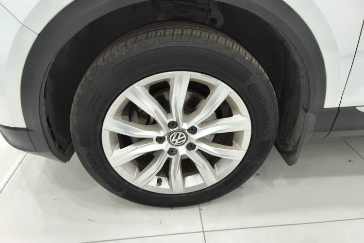 Used Volkswagen T-ROC 2019 230TSI DSG Two-Wheel-Drive Advanced Version China VI Standard
