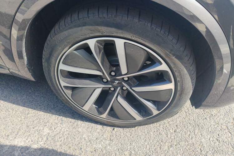 Used Li Auto L9 2022 Max model
