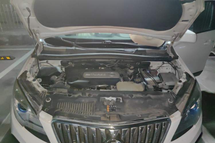 Used Buick Encore 2015 1.4T Automatic Two-Wheel Drive Urban Elite Version Engine Bay
