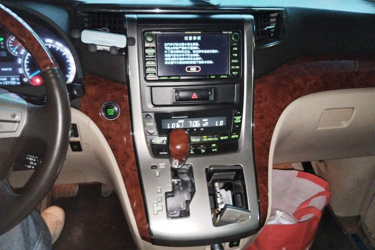 Used Toyota Alphard 2011 3.5L Luxury Edition