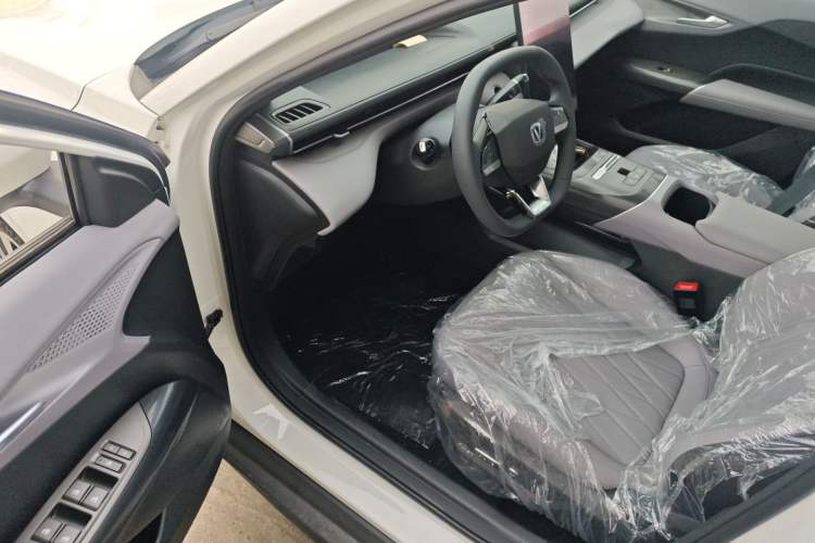 Used Changan Eado PHEV 2025 Smart New Blue Whale 145KM Battleship Edition
