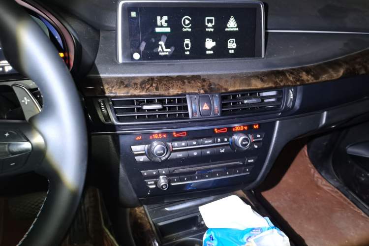 Used BMW X5 2015 xDrive28i
