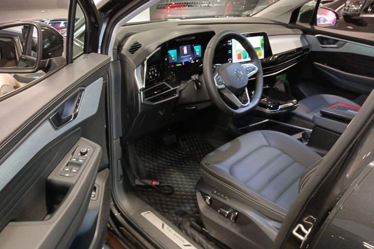 Used Volkswagen Talagon 2024 380TSI All-Wheel Drive Luxury Prestige Pro 6-Seater
