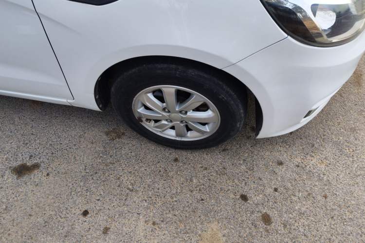 Used Kia K2 2015 Sedan 1.4L MT GLS