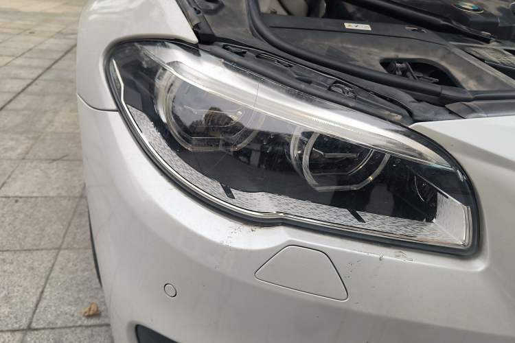 Used BMW 5 Series 2015 535Li Leading Model