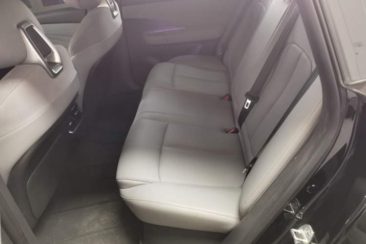 Used Nissan N7 2025 510 Pro Left Rear Seat